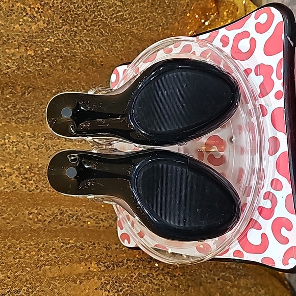 J Jacqueline Ferrar gold heels size 6 - Picture 9 of 9